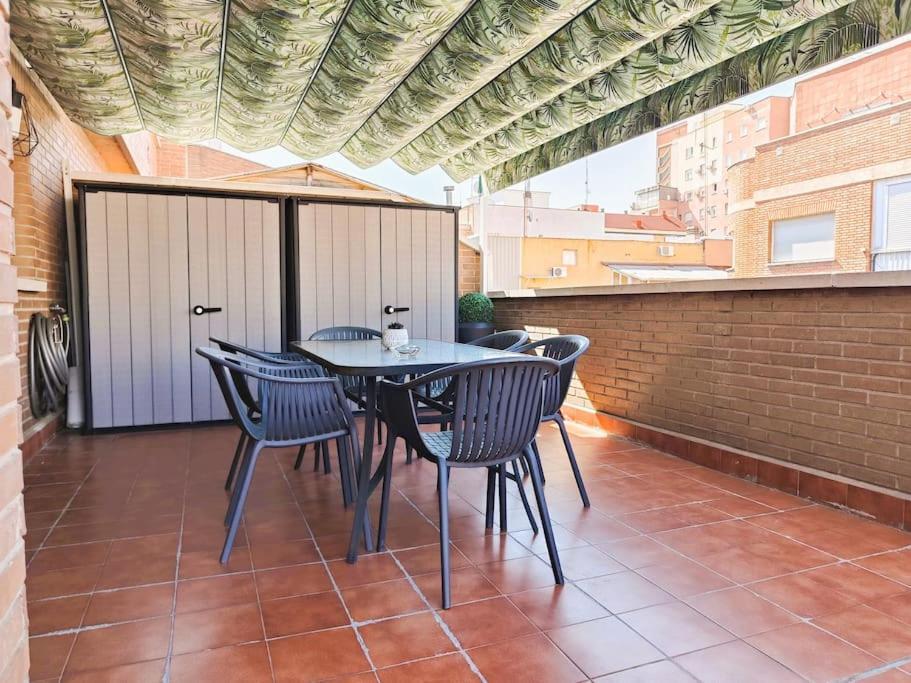 Apartamentos Turisticos Seviro מדריד מראה חיצוני תמונה