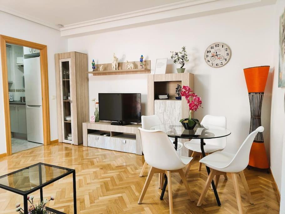 Apartamentos Turisticos Seviro מדריד מראה חיצוני תמונה